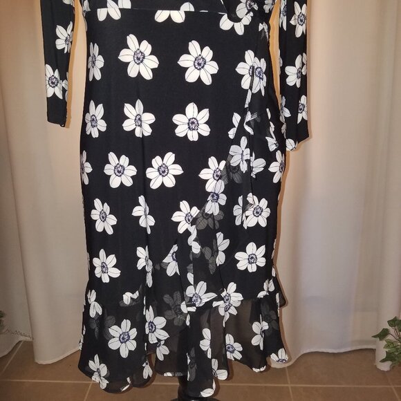 Tommy Hilfiger Black white flower ruffle dress 4 - Picture 2 of 6